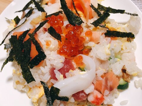 魚介たっぷりの雛祭り寿司